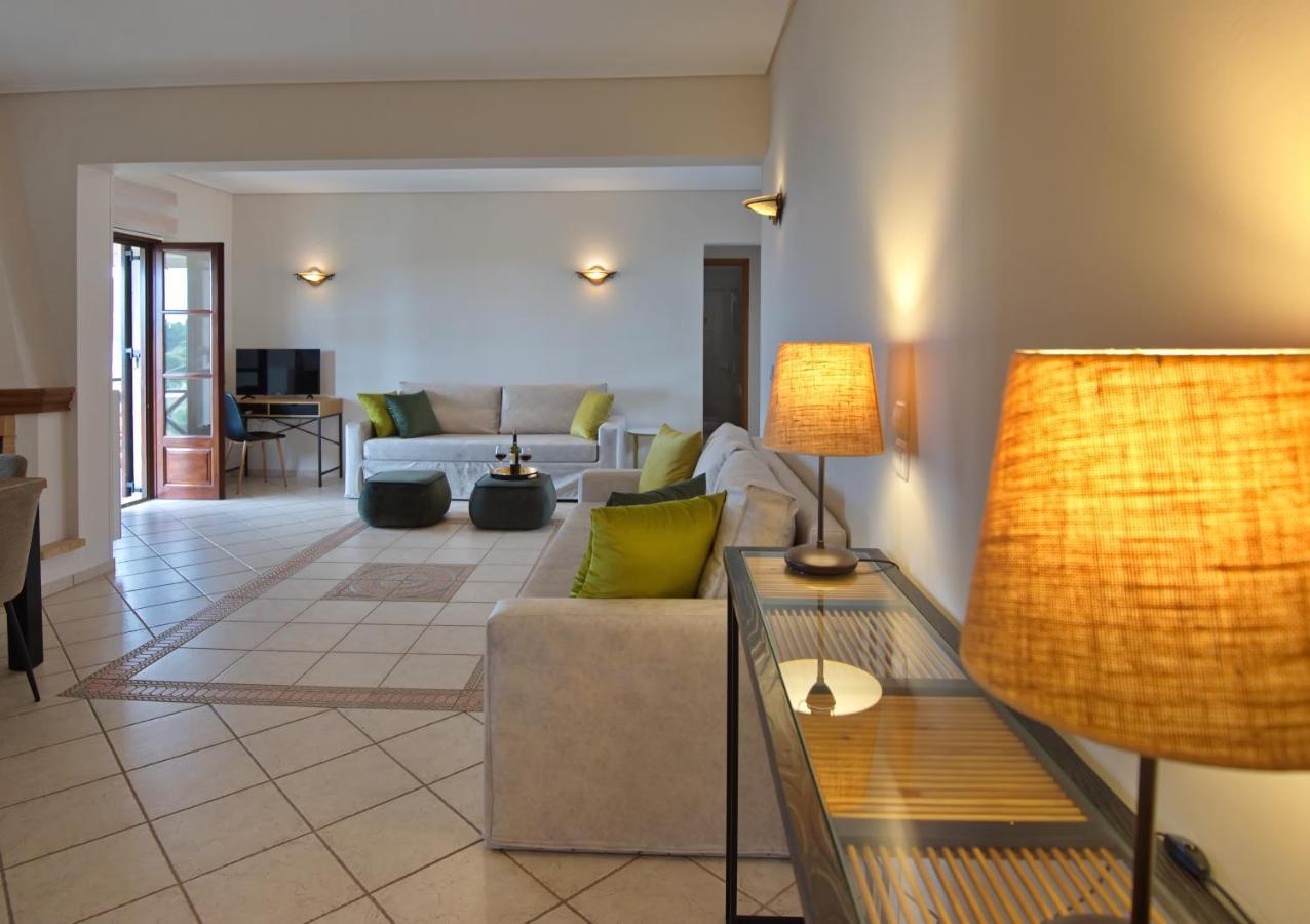 Elpida Apartments Votsi  Екстер'єр фото