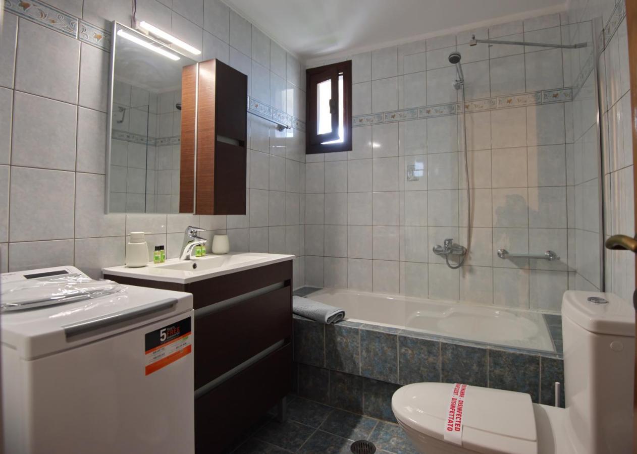 Elpida Apartments Votsi  Екстер'єр фото