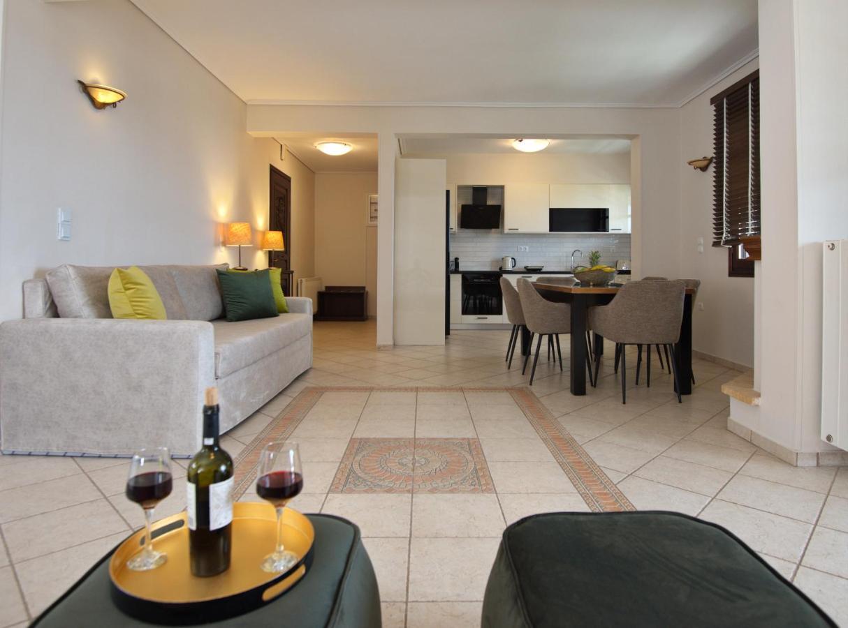Elpida Apartments Votsi  Екстер'єр фото
