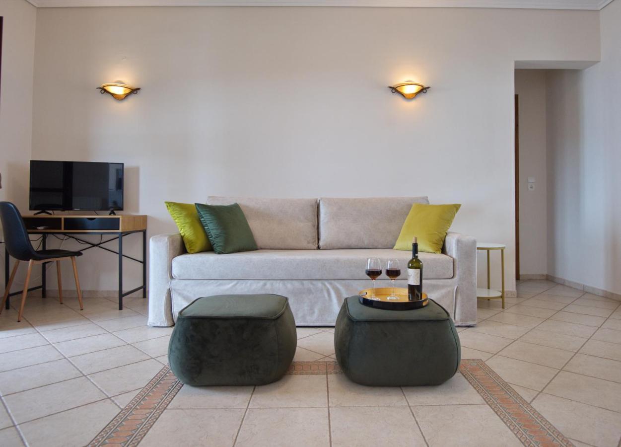 Elpida Apartments Votsi  Екстер'єр фото