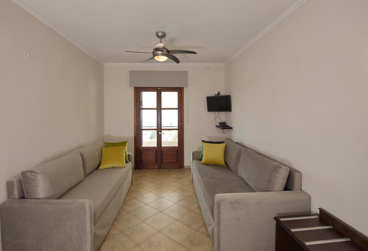 Elpida Apartments Votsi  Екстер'єр фото