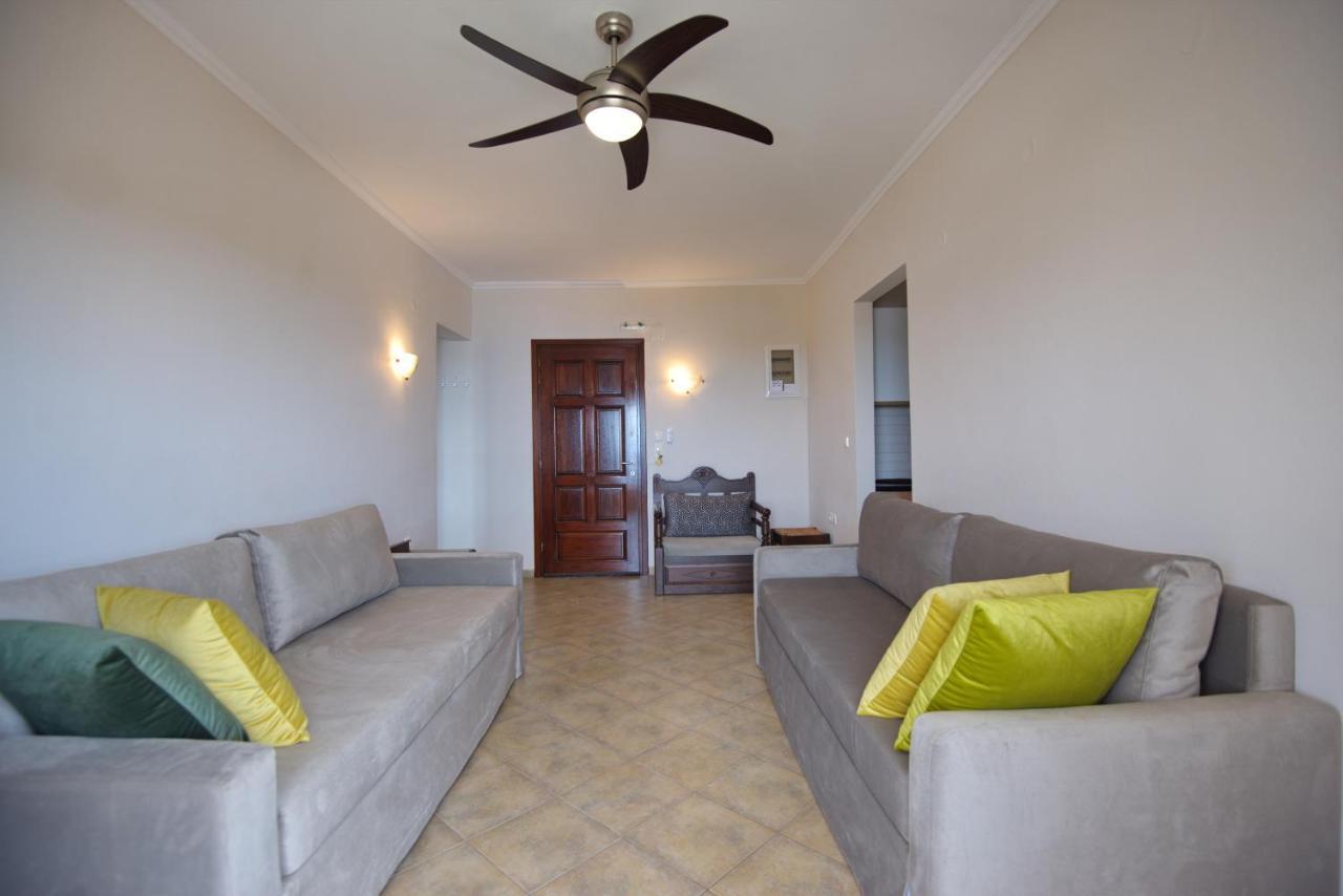 Elpida Apartments Votsi  Екстер'єр фото